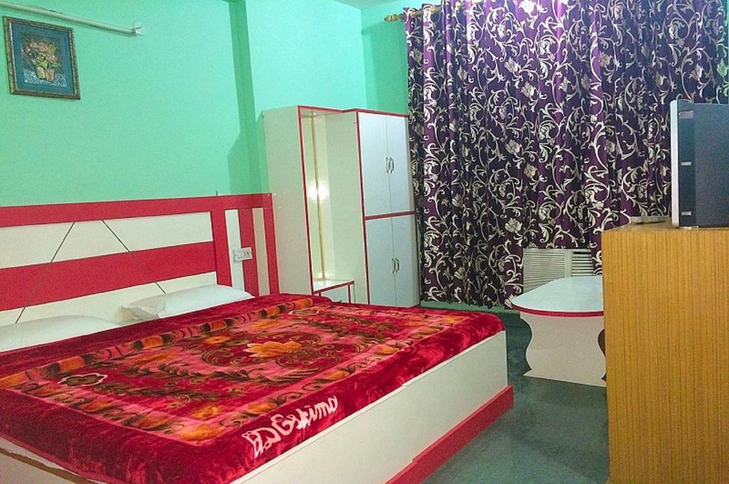 Hotel Maa Saraswati Katra  Room photo
